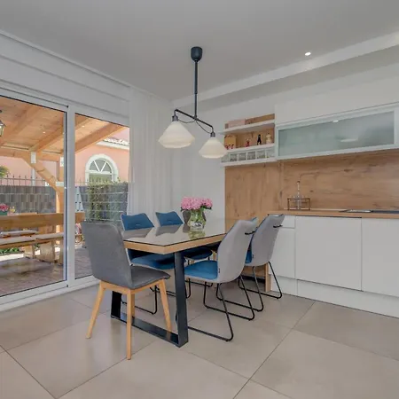 Apartman Nevera Trogir