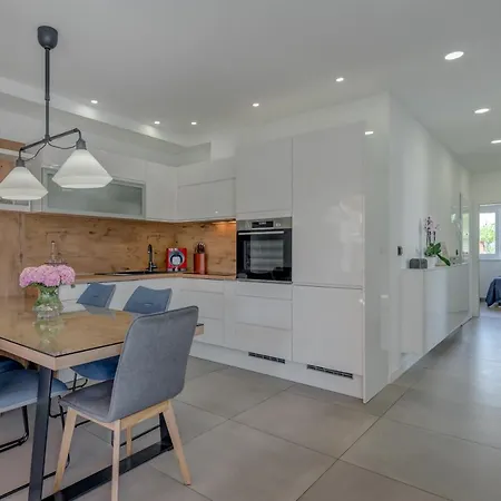 Nevera Apartman Trogir