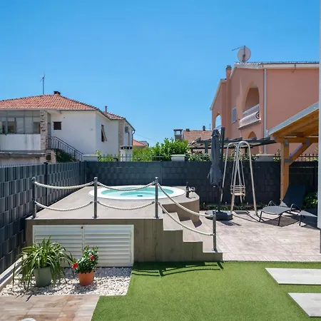 Apartment Nevera